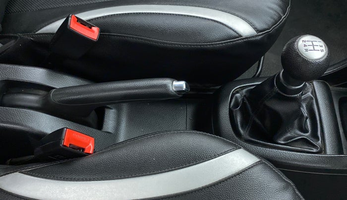 2013 Maruti Swift VXI D, Petrol, Manual, 57,323 km, Gear Lever