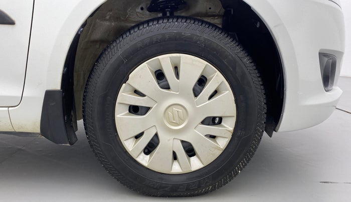 2013 Maruti Swift VXI D, Petrol, Manual, 57,323 km, Right Front Wheel