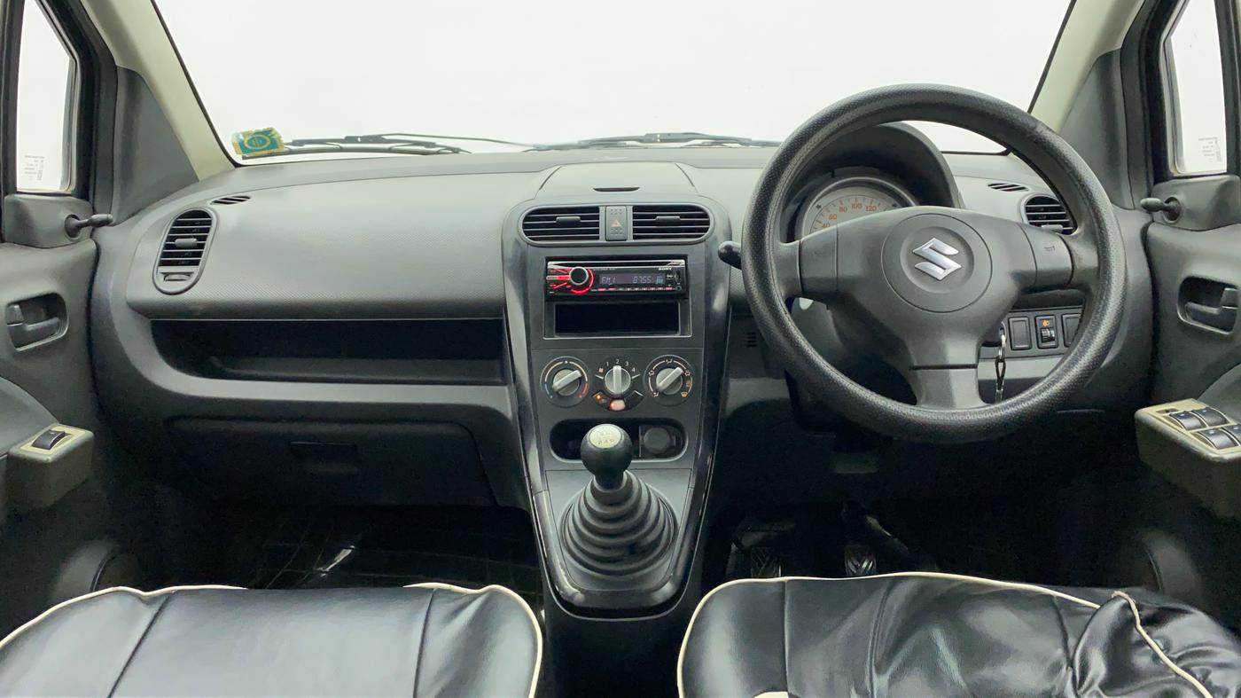 2010 Maruti Ritz LXI, Petrol, Manual, 73,755 km, Dashboard