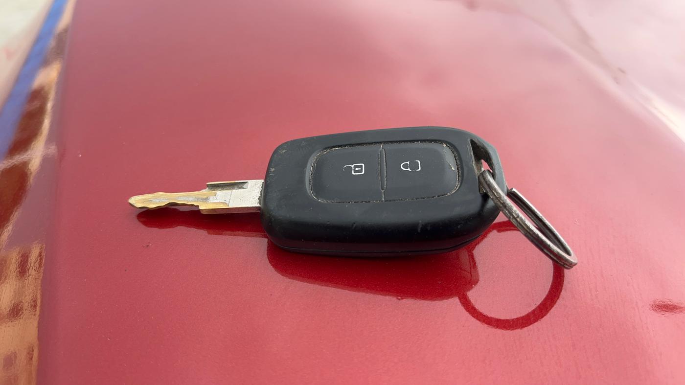 2018 Renault Kwid RXT 1.0 AMT (O), Petrol, Automatic, 59,064 km, Key Close Up