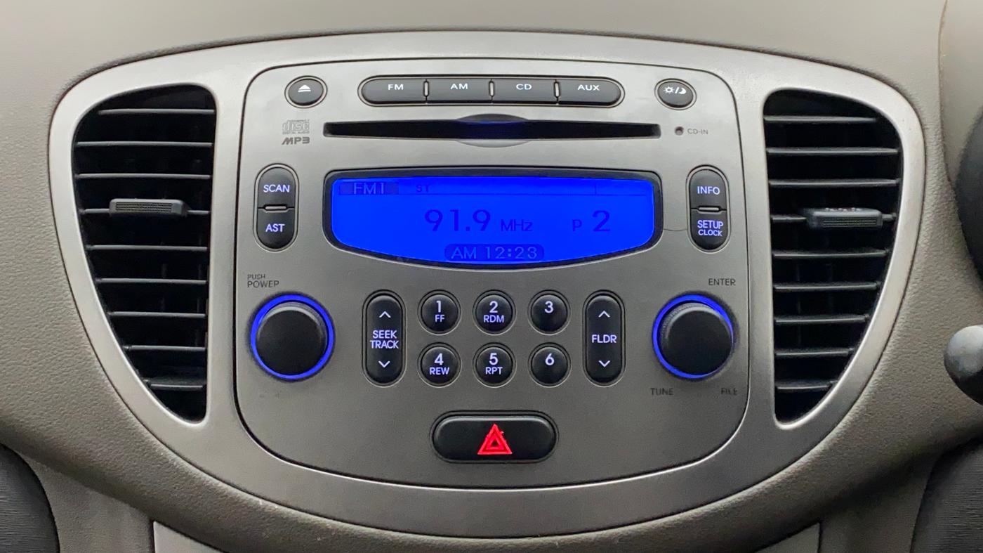 2013 Hyundai i10 SPORTZ 1.1, Petrol, Manual, 67,645 km, Infotainment System