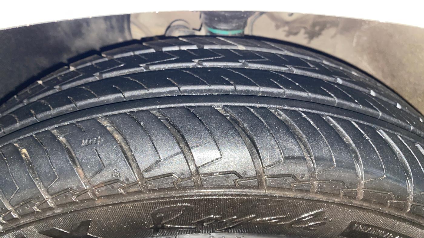 2020 Maruti IGNIS SIGMA 1.2, Petrol, Manual, 52,521 km, Left Front Tyre Tread