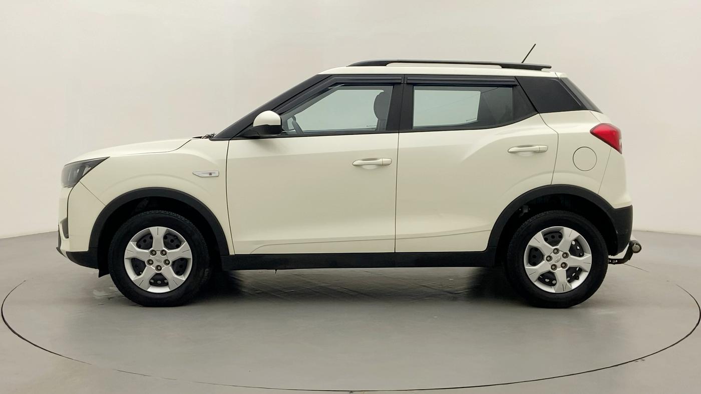 2022 Mahindra XUV300 1.2 W6 AT, Petrol, Automatic, 6,970 km, Left Side