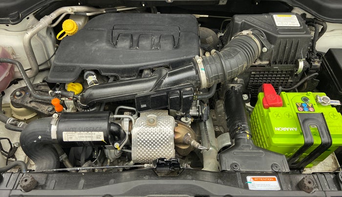 2022 Mahindra XUV300 1.2 W6 AT, Petrol, Automatic, 6,970 km, Open Bonet