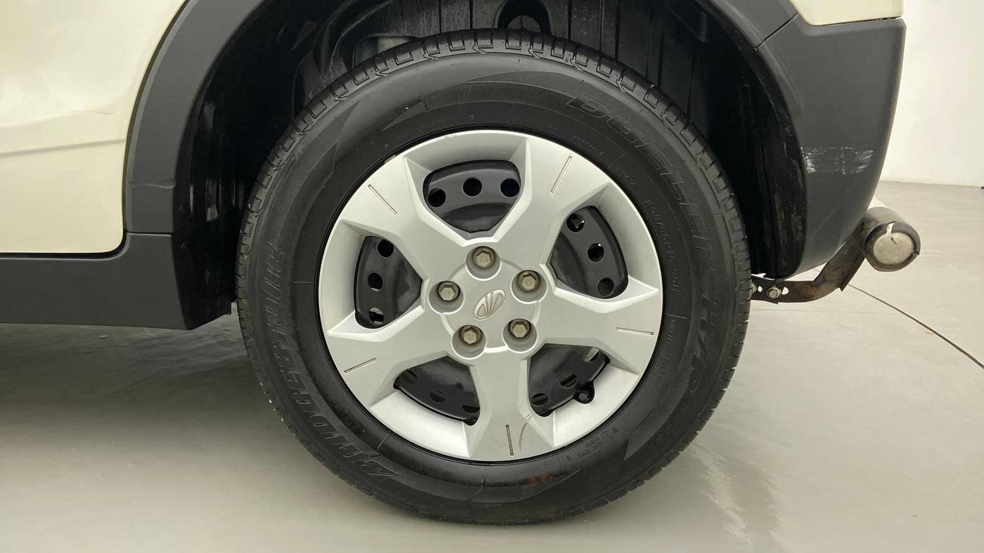 2022 Mahindra XUV300 1.2 W6 AT, Petrol, Automatic, 6,970 km, Left Rear Wheel