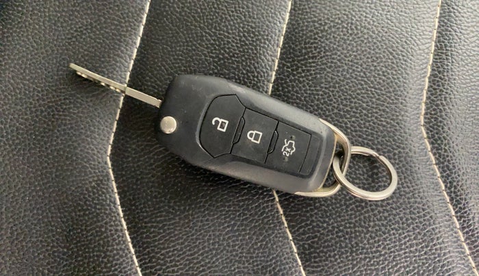 2016 Ford Figo Aspire TITANIUM 1.2 PETROL, Petrol, Manual, 59,046 km, Key Close Up