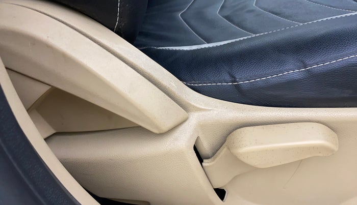 2016 Ford Figo Aspire TITANIUM 1.2 PETROL, Petrol, Manual, 59,046 km, Driver Side Adjustment Panel