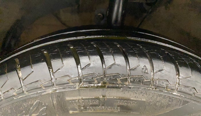 2021 Maruti Dzire VXI, Petrol, Manual, 22,840 km, Left Front Tyre Tread