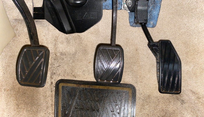 2021 Maruti Dzire VXI, Petrol, Manual, 22,840 km, Pedals