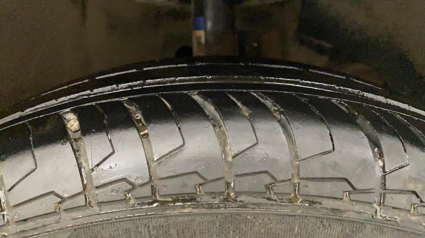 2021 Maruti Dzire VXI, Petrol, Manual, 22,840 km, Right Front Tyre Tread