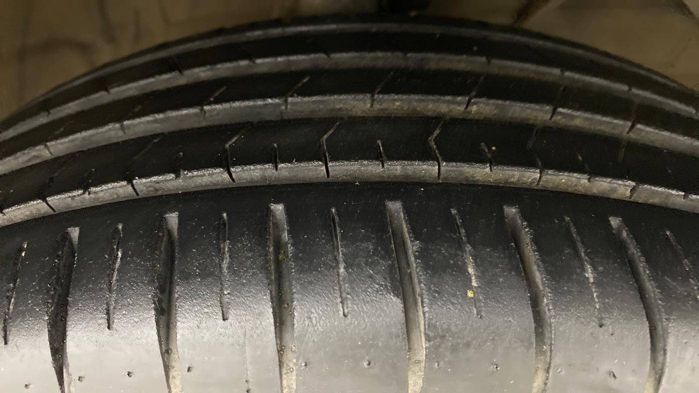2020 Maruti Baleno ZETA PETROL 1.2, Petrol, Manual, 17,633 km, Right Front Tyre Tread