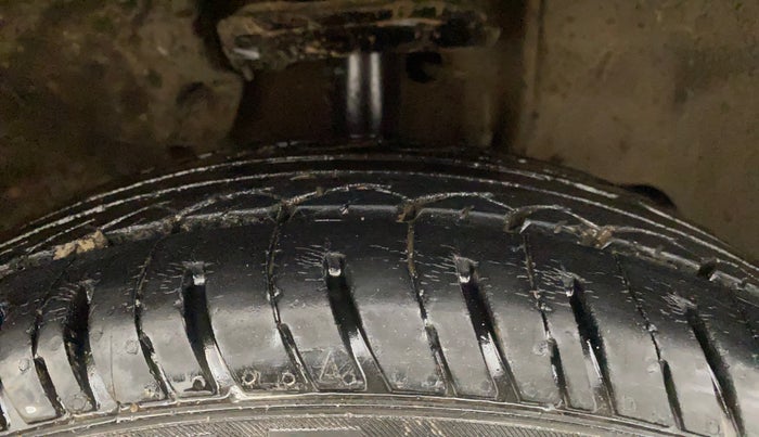 2017 Tata Tiago XTA PETROL, Petrol, Automatic, 51,348 km, Right Front Tyre Tread