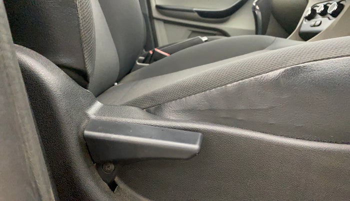 2017 Tata Tiago XTA PETROL, Petrol, Automatic, 51,348 km, Driver Side Adjustment Panel