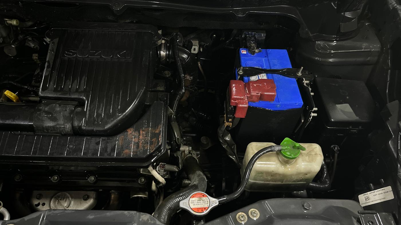2015 Maruti Ertiga VXI, Petrol, Manual, 1,00,674 km, Engine View - Left