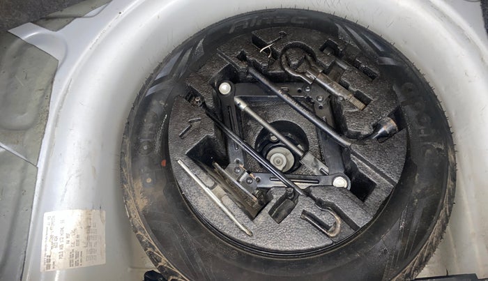 2015 Volkswagen Polo HIGHLINE1.2L, Petrol, Manual, 36,832 km, Spare Tyre