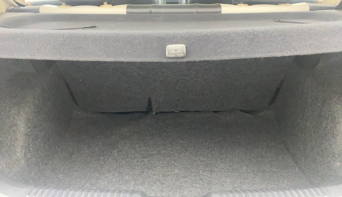 2015 Volkswagen Polo HIGHLINE1.2L, Petrol, Manual, 36,832 km, Boot Inside