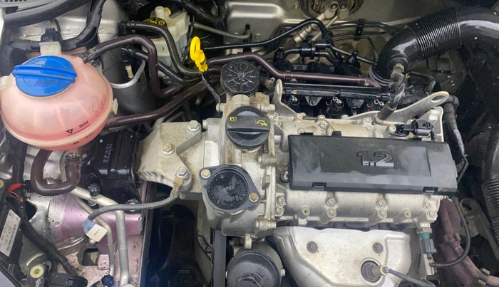 2015 Volkswagen Polo HIGHLINE1.2L, Petrol, Manual, 36,832 km, Engine View - Right