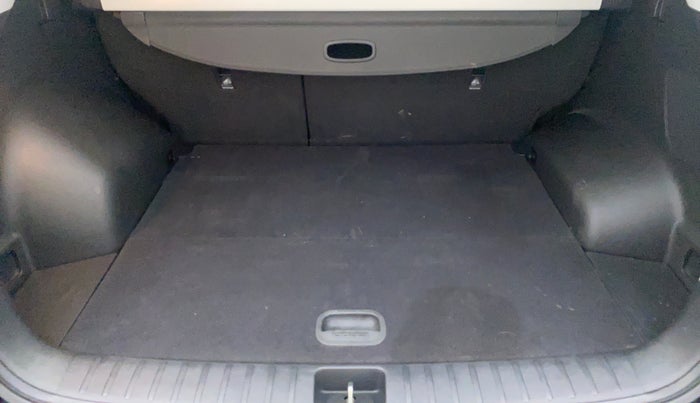 2020 Hyundai Tucson 2WD AT GLS PETROL, Petrol, Automatic, 39,064 km, Boot Inside