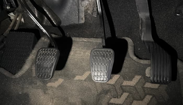 2022 Tata PUNCH PURE MT, Petrol, Manual, 36,833 km, Pedals