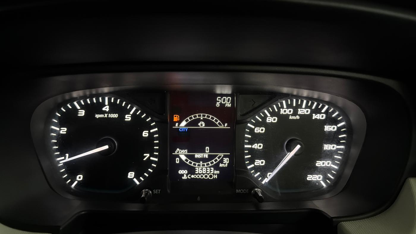 2022 Tata PUNCH PURE MT, Petrol, Manual, 36,833 km, Odometer Image