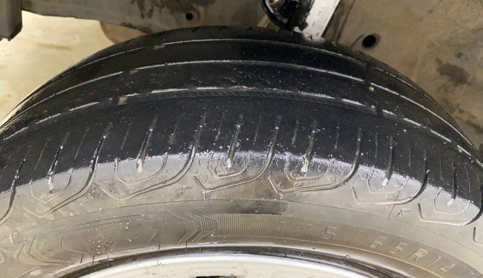 2020 Honda Amaze 1.2L I-VTEC S, Petrol, Manual, 1,19,949 km, Left Front Tyre Tread