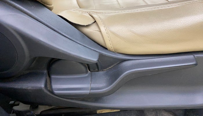 2020 Honda Amaze 1.2L I-VTEC S, Petrol, Manual, 1,19,949 km, Driver Side Adjustment Panel