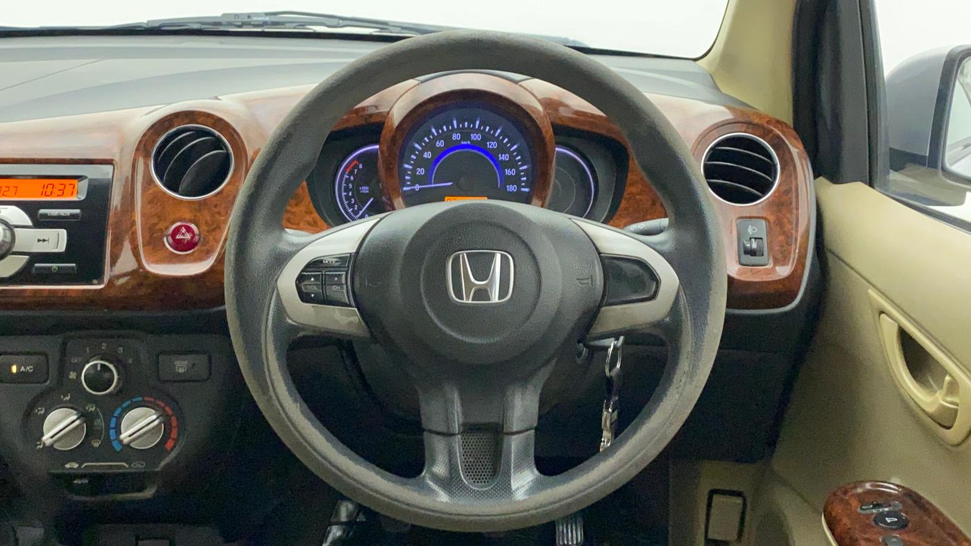 2015 Honda Brio S MT, Petrol, Manual, 34,105 km, Steering Wheel Close Up