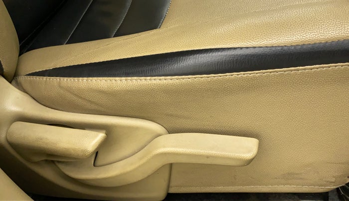 2015 Honda Brio S MT, Petrol, Manual, 34,105 km, Driver Side Adjustment Panel