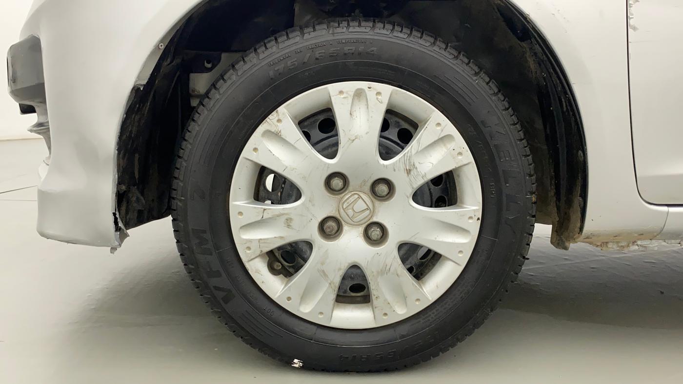2015 Honda Brio S MT, Petrol, Manual, 34,105 km, Left Front Wheel