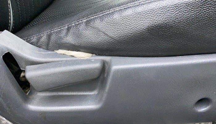 2017 Maruti Alto K10 VXI P, Petrol, Manual, 47,973 km, Driver Side Adjustment Panel