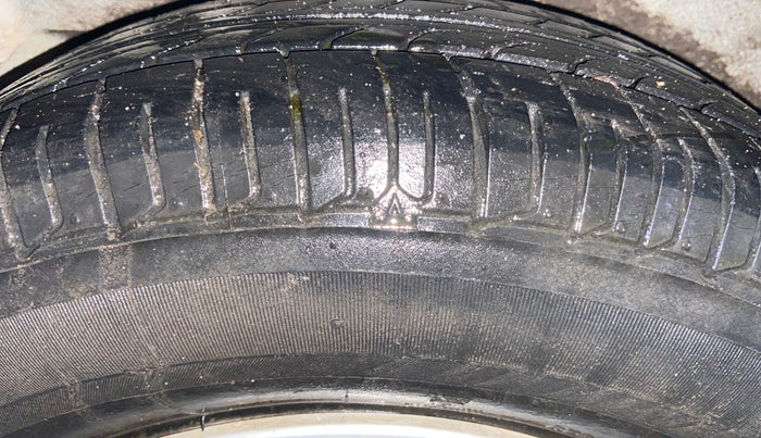 2013 Hyundai i10 MAGNA 1.2, Petrol, Manual, 78,099 km, Right Rear Tyre Tread