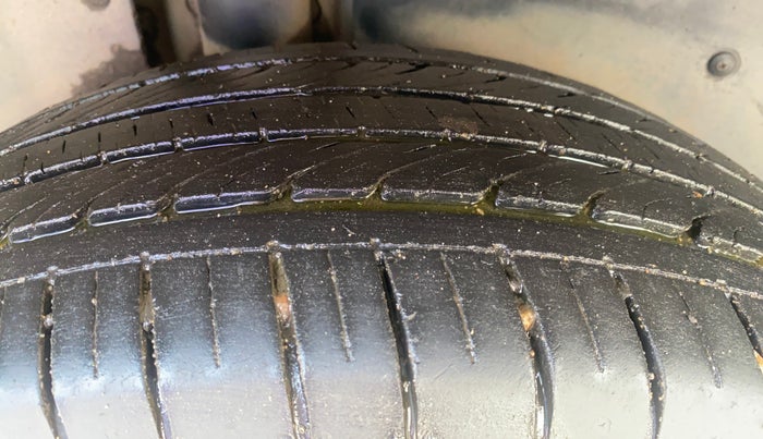 2019 MG HECTOR SHARP 1.5 DCT PETROL, Petrol, Automatic, 33,046 km, Right Rear Tyre Tread