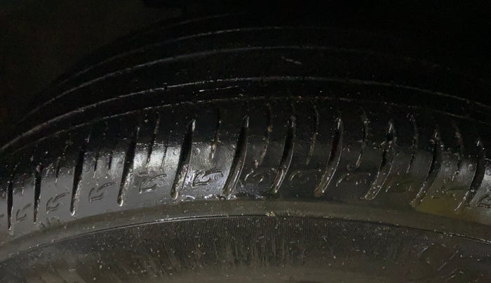 2020 Hyundai VENUE SX 1.0 (O) TURBO, Petrol, Manual, 50,377 km, Left Front Tyre Tread