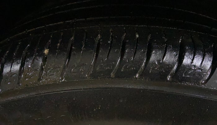 2020 Hyundai VENUE SX 1.0 (O) TURBO, Petrol, Manual, 50,377 km, Right Front Tyre Tread