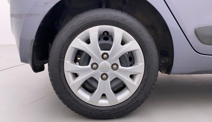 2013 Hyundai Grand i10 SPORTZ 1.2 KAPPA VTVT, Petrol, Manual, 34,757 km, Right Rear Wheel