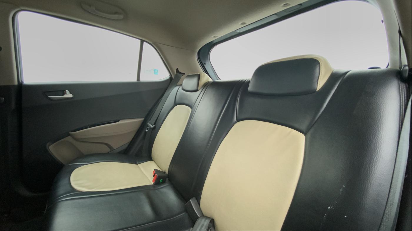 2013 Hyundai Grand i10 SPORTZ 1.2 KAPPA VTVT, Petrol, Manual, 34,757 km, Right Side Rear Door Cabin