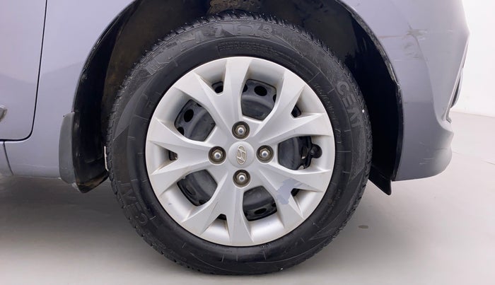 2013 Hyundai Grand i10 SPORTZ 1.2 KAPPA VTVT, Petrol, Manual, 34,757 km, Right Front Wheel
