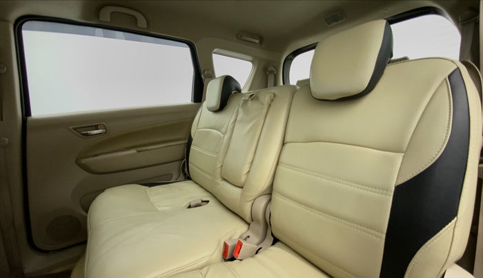 2018 Maruti Ertiga ZDI PLUS SHVS, Diesel, Manual, 43,737 km, Right Side Rear Door Cabin