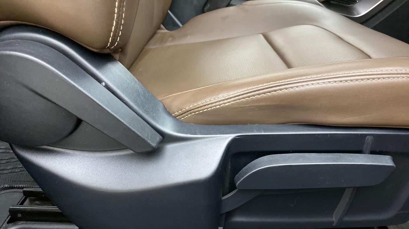 2019 Tata Harrier XZ 2.0L Kryotec, Diesel, Manual, 42,757 km, Driver Side Adjustment Panel