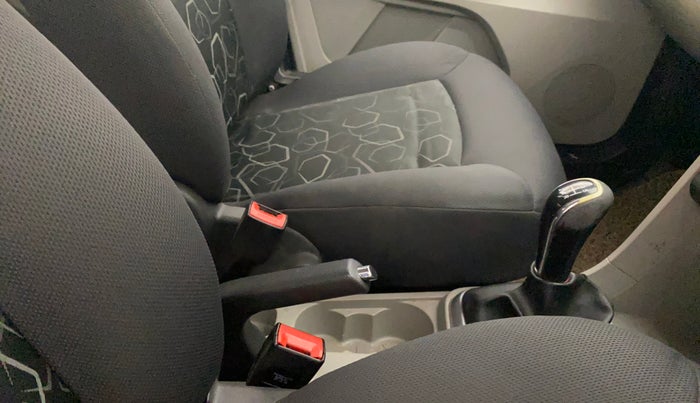 2016 Tata Tiago XT PETROL, Petrol, Manual, 82,868 km, Gear Lever