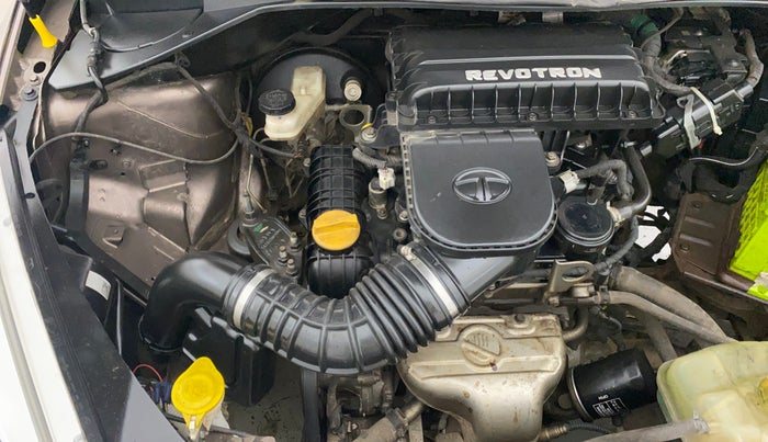 2016 Tata Tiago XT PETROL, Petrol, Manual, 82,868 km, Engine View - Right
