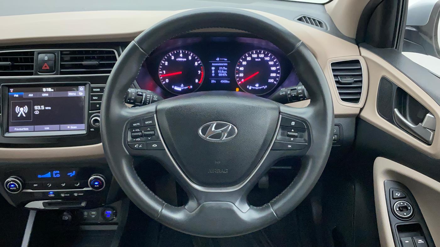 2019 Hyundai Elite i20 ASTA 1.2 (O), Petrol, Manual, 43,436 km, Steering Wheel Close Up