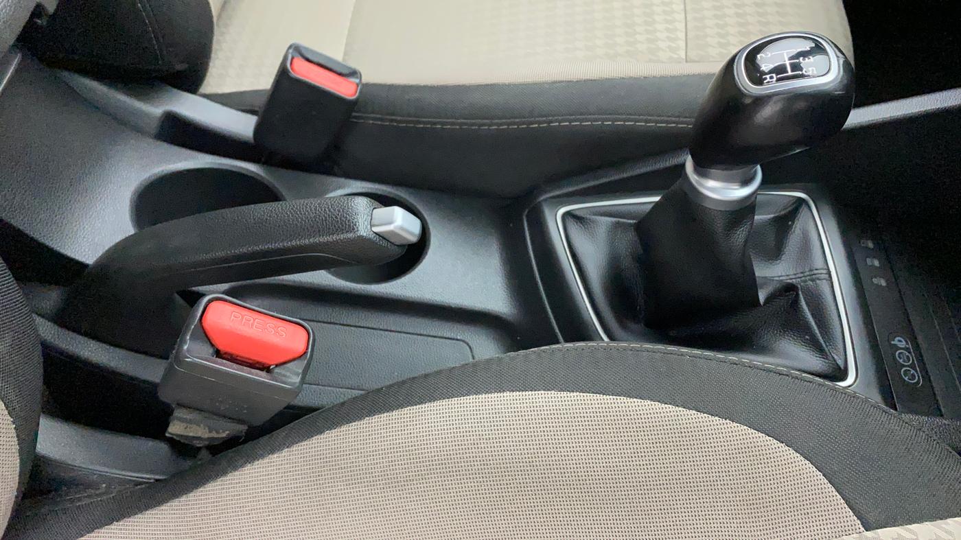 2019 Hyundai Elite i20 ASTA 1.2 (O), Petrol, Manual, 43,436 km, Gear Lever