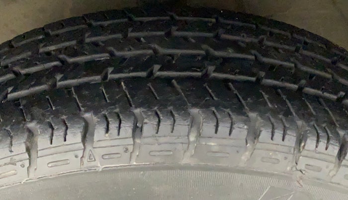 2018 Maruti Alto K10 VXI, Petrol, Manual, 66,392 km, Left Front Tyre Tread