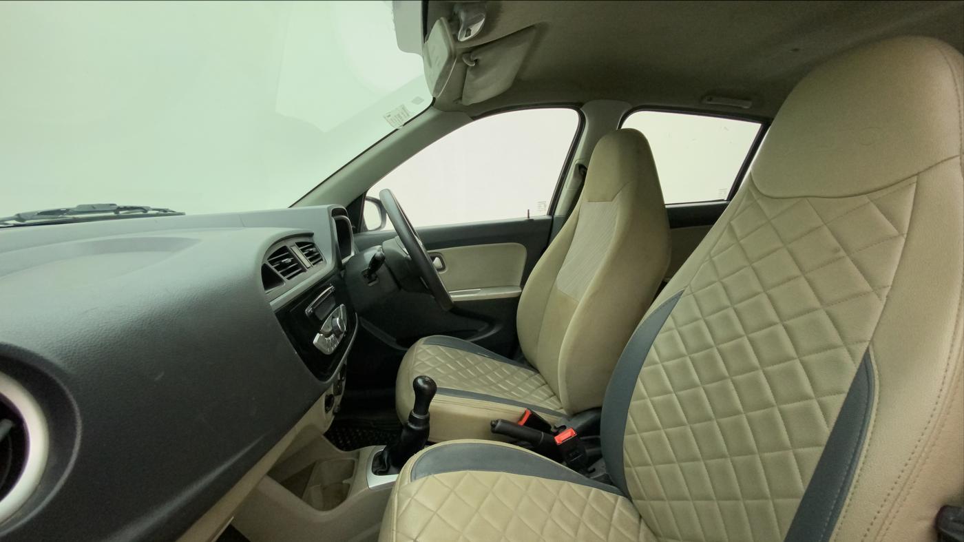 2018 Maruti Alto K10 VXI, Petrol, Manual, 66,392 km, Right Side Front Door Cabin