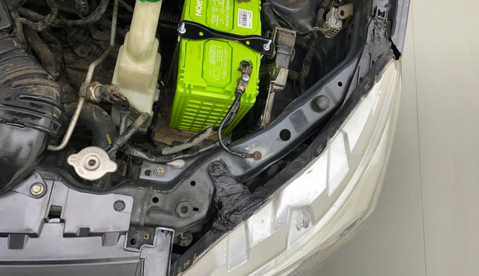 2018 Maruti Alto K10 VXI, Petrol, Manual, 66,392 km, Left headlight - Clamp has minor damage
