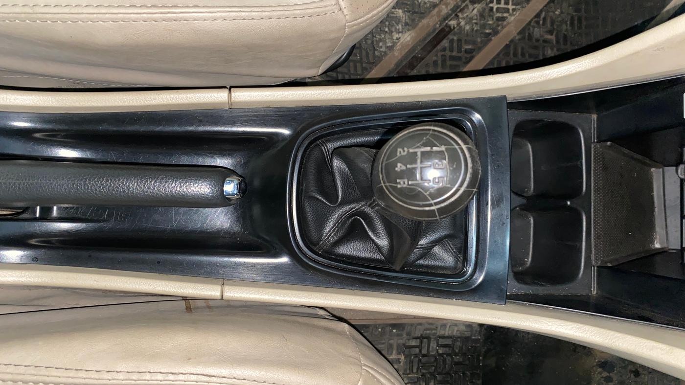 2020 Maruti Ciaz SIGMA 1.5 SHVS MT  PETROL, Petrol, Manual, 45,997 km, Gear Lever