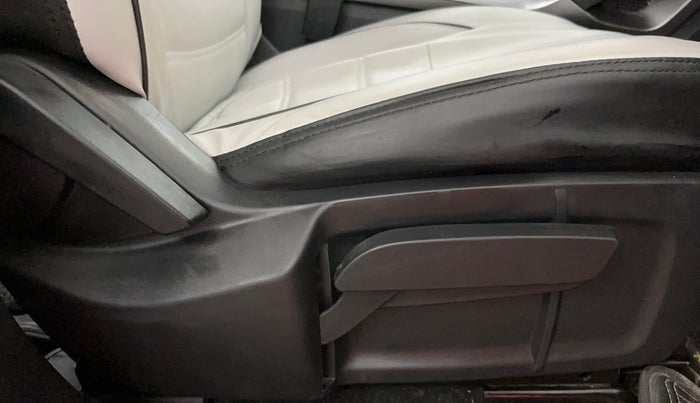 2022 Tata Harrier XT PLUS 2.0L KRYOTEC, Diesel, Manual, 52,725 km, Driver Side Adjustment Panel