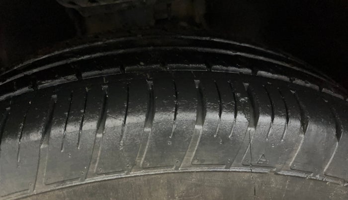 2022 Tata Harrier XT PLUS 2.0L KRYOTEC, Diesel, Manual, 52,725 km, Left Front Tyre Tread