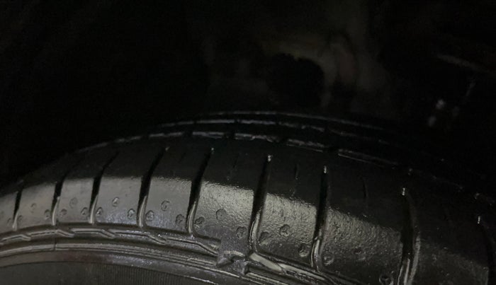 2019 Hyundai Creta SX 1.6 PETROL, Petrol, Manual, 26,385 km, Left Front Tyre Tread